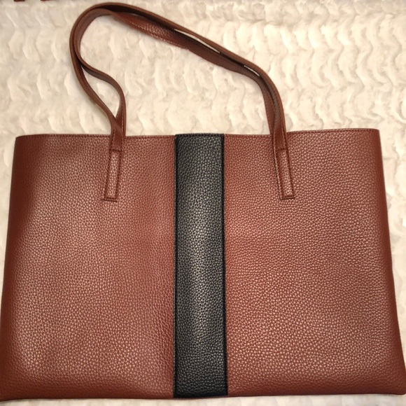 Vince Camuto Handbags - 🐝 Vince Camuto Vegan Leather Luck Tote NWOT